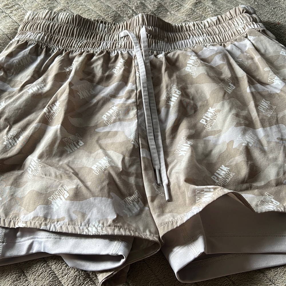 Victoria secrets Pink active shorts size small